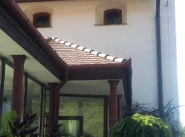 Hotel Spichlerz Pierwszy，位于卡齐米日-多尔尼的酒店