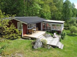 Holiday Home Munkhalla Morgonsolen - B，位于Asarum的乡村别墅