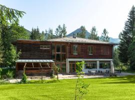 Sporthotel Grünau - Wimmergreuth，位于格吕瑙的酒店
