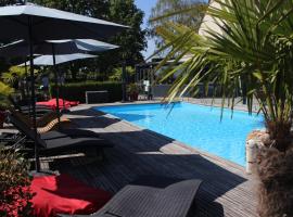 Les Terrasses de Saumur - Hôtel & Appartements - Restaurant & Spa (Logis)，位于索米尔的酒店