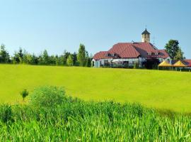 Jabłoniowy Dworek Kociewie，位于Malenin的住宿加早餐旅馆