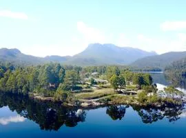 塔拉湖畔旅舍