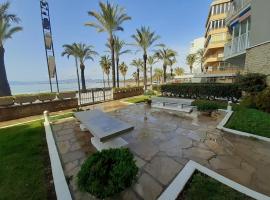 Atardecer a Pie de Playa, Salou，位于萨洛的酒店