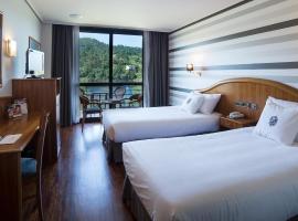 Laias Caldaria hotel y Balneario，位于莱亚斯的酒店