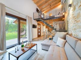 Natura Bungalows-Villa，位于萨索斯的带按摩浴缸的酒店