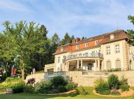 Hotel Villa Altenburg，位于Pößneck的酒店