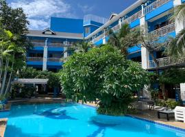 芭堤雅蓝色花园度假宾馆，位于乔木提恩海滩的宾馆