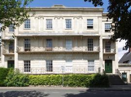 Judges Lodgings Hotel Apartments Gloucester 3 mins to Docks inc parking，位于格洛斯特的酒店