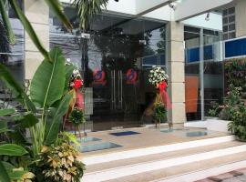 Seacliff Suites Hotel and Resort，位于Pinamalayan的酒店