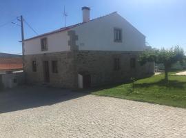 Casadaldeiadalmofala，位于Almofala的酒店