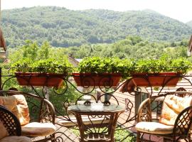 西欧迪亚安娜农家乐，位于思贝儿的酒店