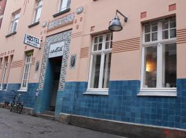 schickSAAL*，位于吕贝克的酒店