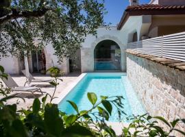 Trulli Pietraviva with Pool，位于Santa Lucia的度假短租房