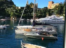 Pieds dans l'eau à Portofino by PortofinoVacanze