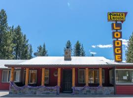 Timber House Lodge，位于切斯特的酒店