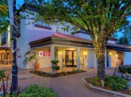 最佳西方普乐士棕榈庭院酒店，位于戴维斯加利福尼亚大学戴维斯分校附近的酒店