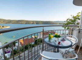 亚德兰卡汽车旅馆，位于内乌姆的酒店