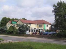 Hunters Meet Hotel & Lesiure Centre，位于Hatfield Heath的酒店