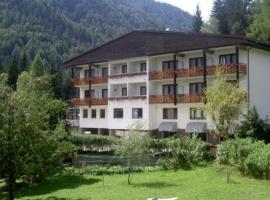 Hotel Kärnten，位于巴特布莱贝格的酒店
