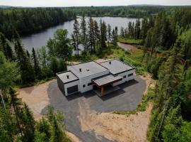 Les Chalets du Lac Serein (Bernard)，位于Saint Ludger de Milot的木屋