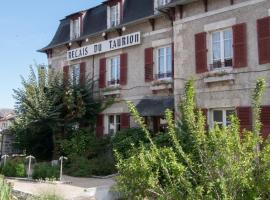RELAIS DU TAURION，位于Saint-Priest-Taurion的酒店