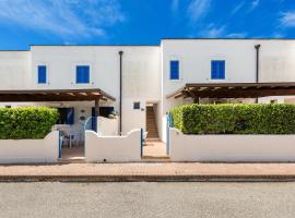 Villini Andromeda by BarbarHouse，位于切萨雷奥港的酒店