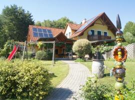 Riegler`s Weinhof，位于菲尔斯滕费尔德附近洛伊佩尔斯多夫的酒店
