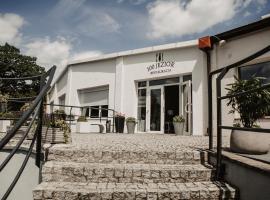 Słoneczna，位于谢拉库夫的酒店