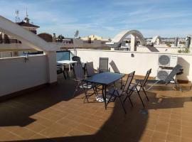 Playamarina 2 Cabo Roig，位于奥里韦拉海滩的公寓式酒店
