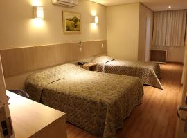 Golden Hotel - O MAIS CENTRAL - Pet Friendly，位于沙佩科的酒店