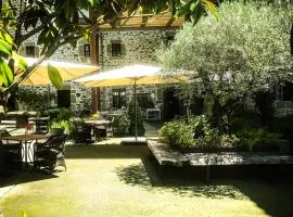 科门图梅特酒店