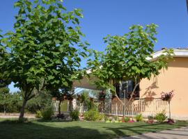 B&B Lara Santola，位于科拉托的酒店