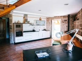 Casa de Vacaciones en Galicia de Karlos，位于Cusanca的酒店