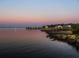 River Hotel of Southport，位于绍斯波特的酒店