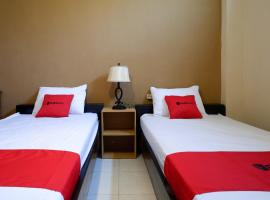 RedDoorz At Telaga Mulya Hotel Wates，位于日惹的酒店