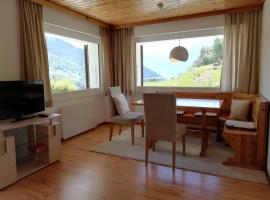 Chalet Waldrand，位于Inden的酒店