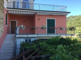 Casa vacanze Marì e Françe，位于多尔切多的酒店