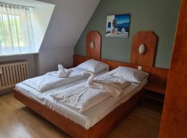 Hotel BoNé To，位于Krähenriede的酒店