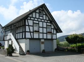 Ferienhaus Zur Ennest，位于施马伦贝格的酒店