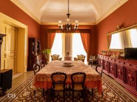 Palazzo al Carmine Dimora Storica，位于卡斯特尔韦特拉诺的酒店