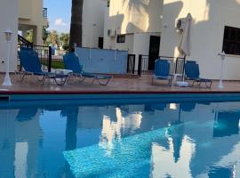 Seashell Apartments，位于帕福斯的宠物友好酒店