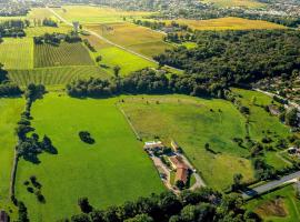 Logis Hôtel Corintel Bordeaux Est，位于苔丝Le Grain D'folie歌舞俱乐部附近的酒店