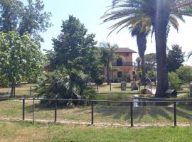 Hotel Villa dei Butteri - Aprilia，位于Casale di Padiglione的酒店