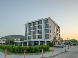 Hotel Magnific，位于克兰内沃的酒店