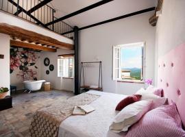 Agriturismo La Via Dell'Oliviera，位于Ciciano的酒店