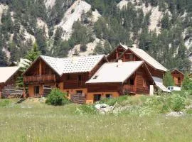 Le Gouroùn Hameau des Chazals Nevache Hautes Alpes