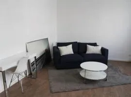 LONDON . CHILLINGHOUSE # 9, 3 Min. vom ICE, NETFLIX, Garten