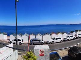 No10 BEACH ROOMS，位于佩恩顿的酒店