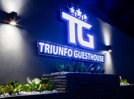 Triunfo Guest House，位于马普托新水上世界（建造中）附近的酒店