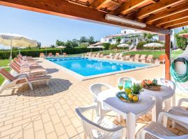 Apartamentos Flor da Laranja, Albufeira by AlgarveBlossom，位于阿尔布费拉的酒店